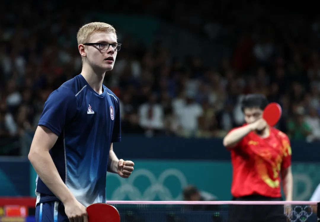 球员一个展 球员一个展