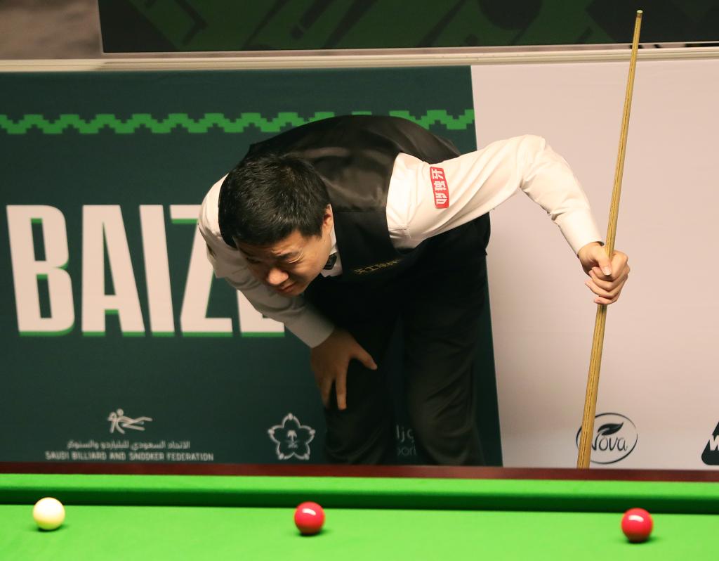 回顾他们曾 回顾他们曾